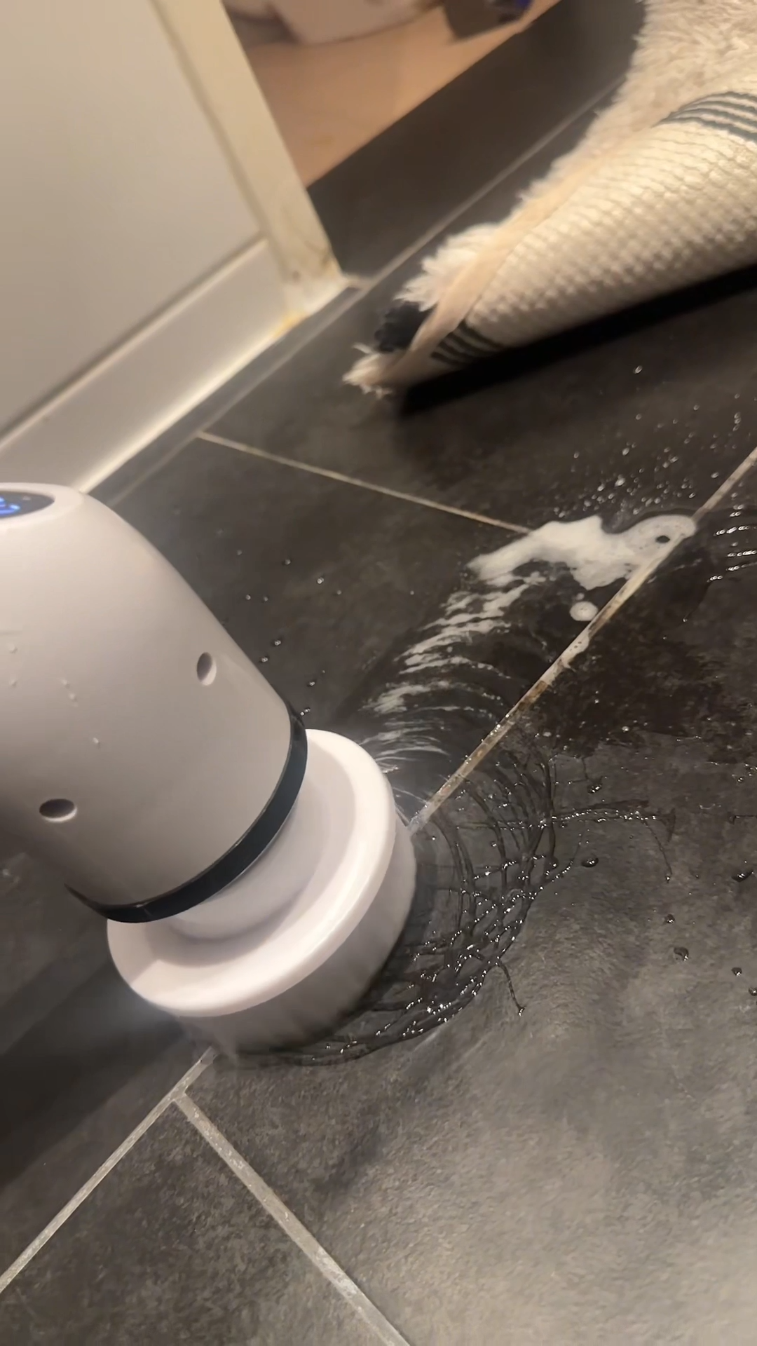 Mijn voegen zijn weer helemaal schoon, zonder moeite!